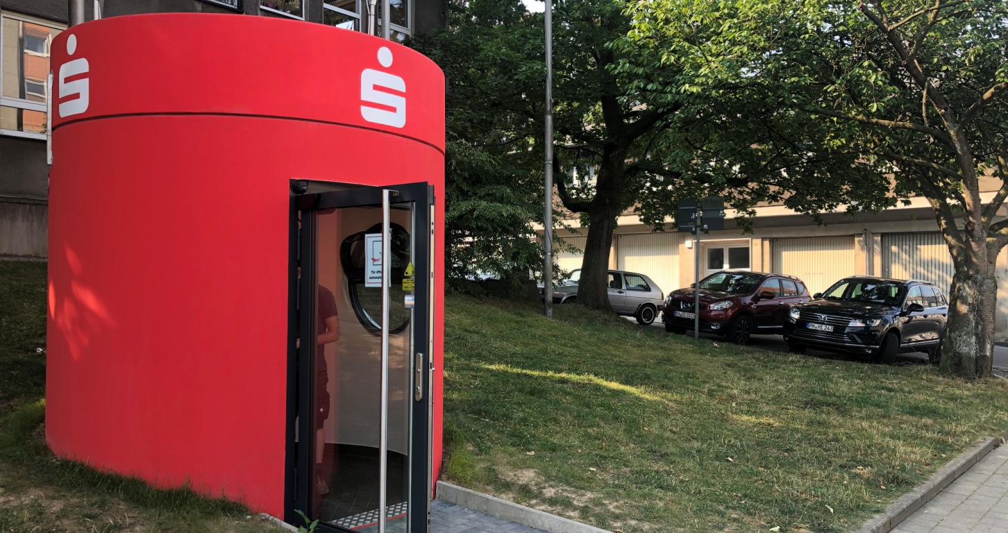 bboxx Geldautomat mit begehbarem Foyer
