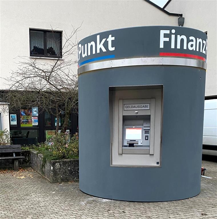 Veloform bboxx Geldautomat Window Referenz Taunus Sparkasse Frankfurter Volksbank